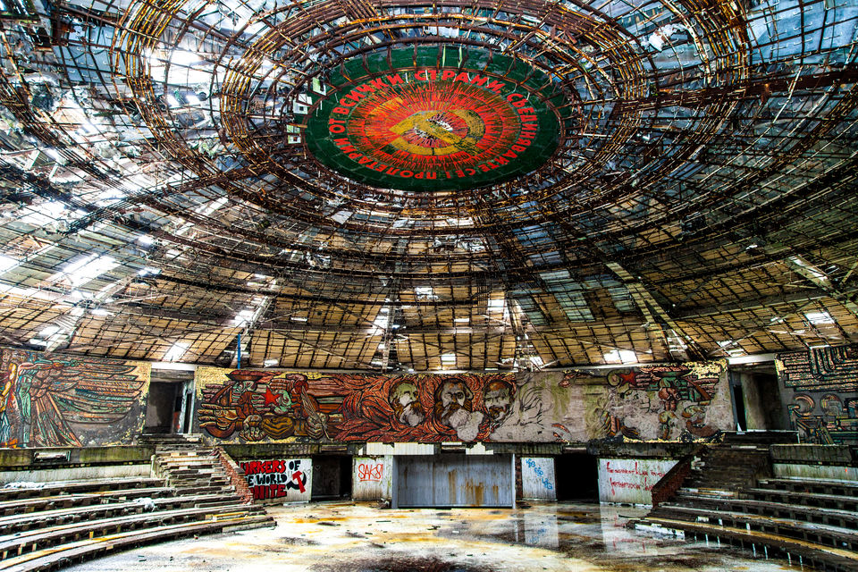 Photo of Abandoned Places Around The World That Will Give You The Creeps 11/21 by Priyam Bagga