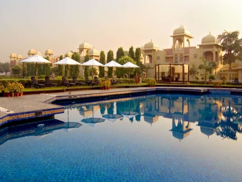 Photo of 10 Stunning Luxury Resorts Near Delhi For A Weekend Getaway 17/20 by Gunjan Upreti