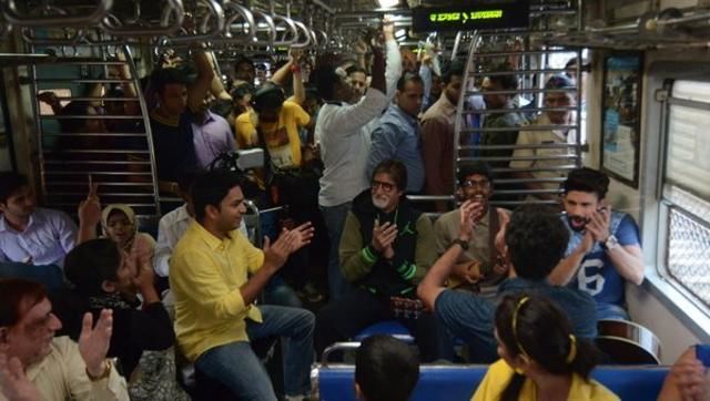 Photo of 10 Kickass Things to Learn From Mumbai Local Trains! 8/11 by Priti Raman Vishwakarma