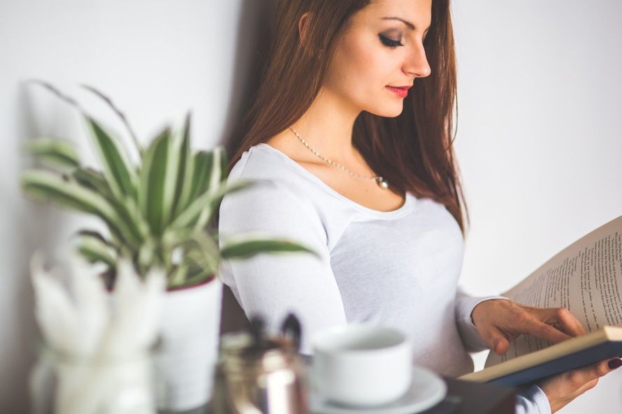 Photo of Holiday Reading List: The Best Books To Choose For Your Next Vacation 5/8 by Priyam Bagga