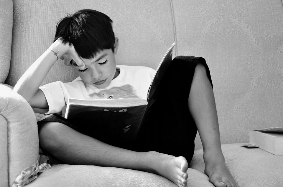 Photo of Holiday Reading List: The Best Books To Choose For Your Next Vacation 3/8 by Priyam Bagga