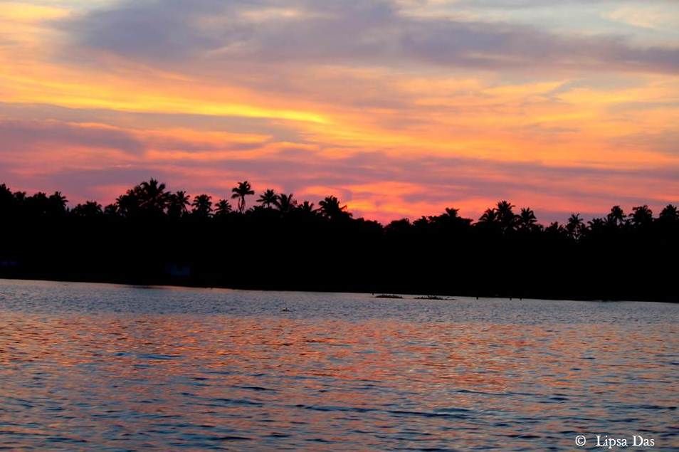 Photo of Kerala Dairies: To mesmerising sunrises & sunsets 39/39 by Lipsa D