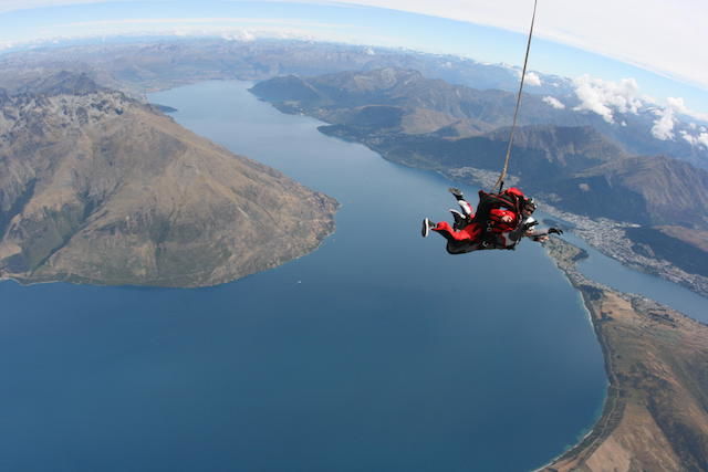 Photo of 6 reasons why should we jump off a plane at least once in our lifetime! The sky through my eyes! 7/15 by Khyati Thaker @ A Lawyer's Voyage
