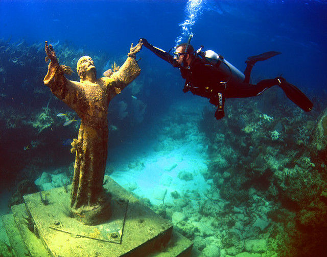 Photo of Travel Under Water To See These Unbelievable Sculptures 7/18 by Priyam Bagga