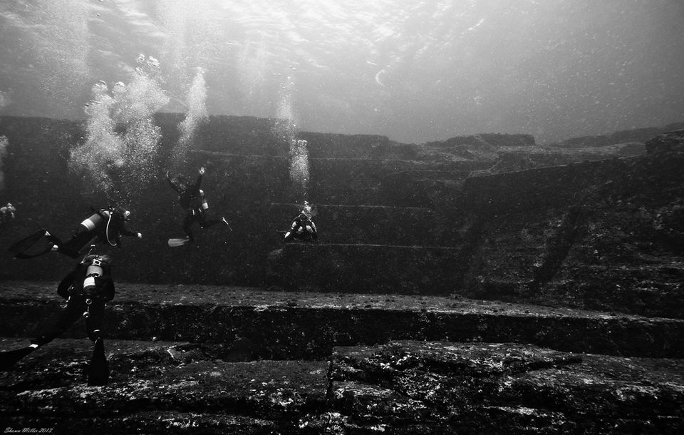 Photo of Travel Under Water To See These Unbelievable Sculptures 16/18 by Priyam Bagga