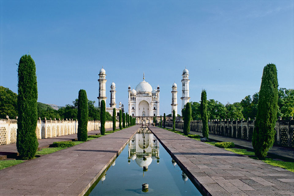 Photo of 4 Indian States That Have Their Own Taj Mahal 2/4 by Radhika Sodhi
