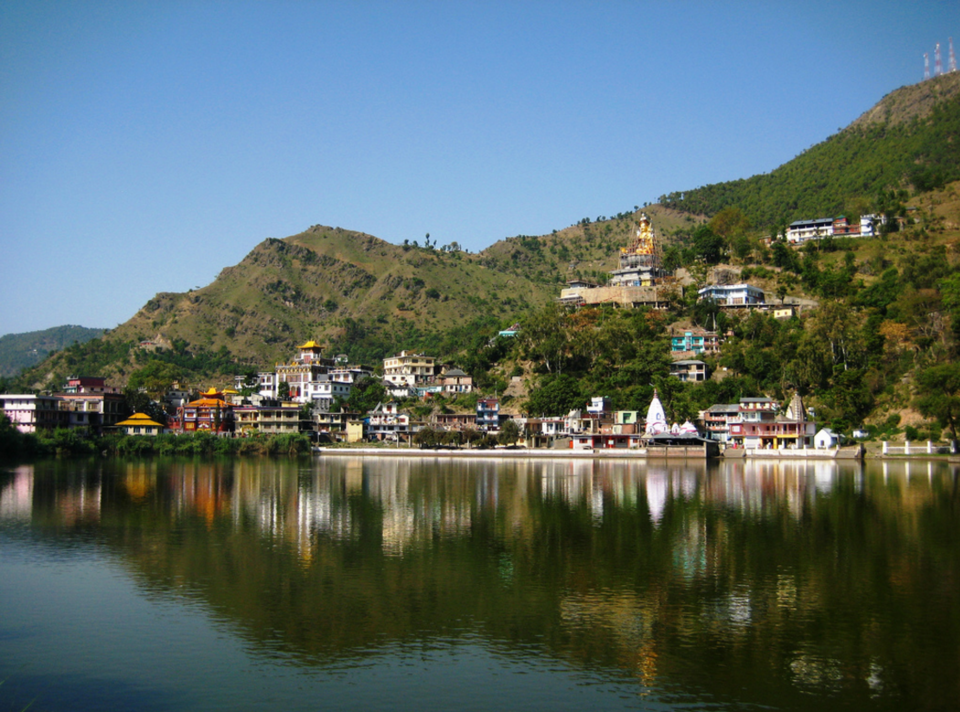 Photo of 10 Hidden Lakes in Himachal Pradesh Which Make A Perfect Bucket List For Adventure Seekers 3/10 by Disha Kapkoti