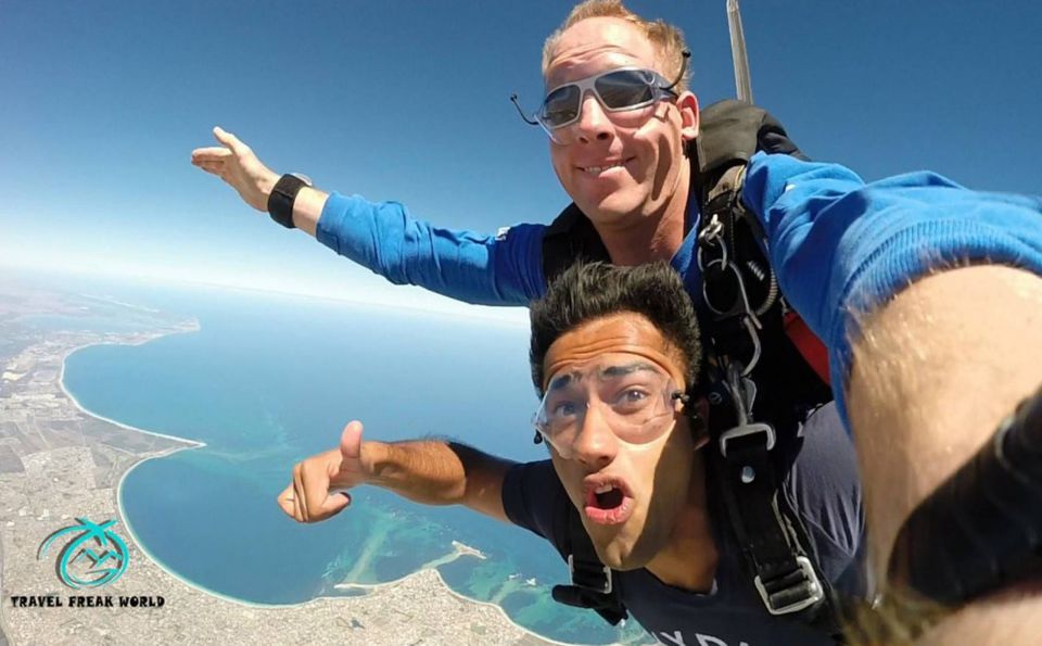 Photo of Skydiving In Australia At 14000 ft by Vishal Kohli