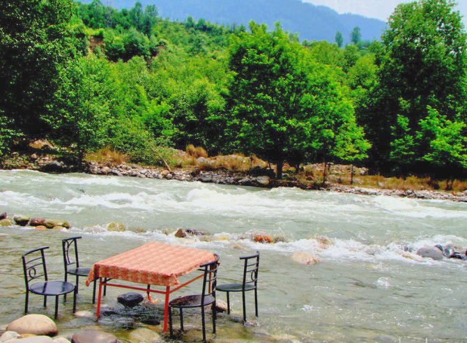 Photo of 10 Exotic Airbnb Stays In India Under Rupees 3000!! 18/30 by Krupali Jhobalia