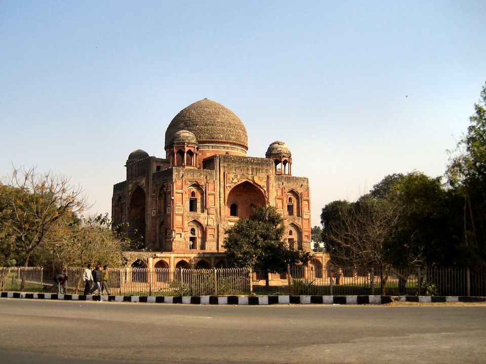 Photo of 8 Not So Famous Yet Beautiful Historical Places Of Delhi Which Even Most Of The Delhiites Don't know 4/9 by Kamakshi Pal