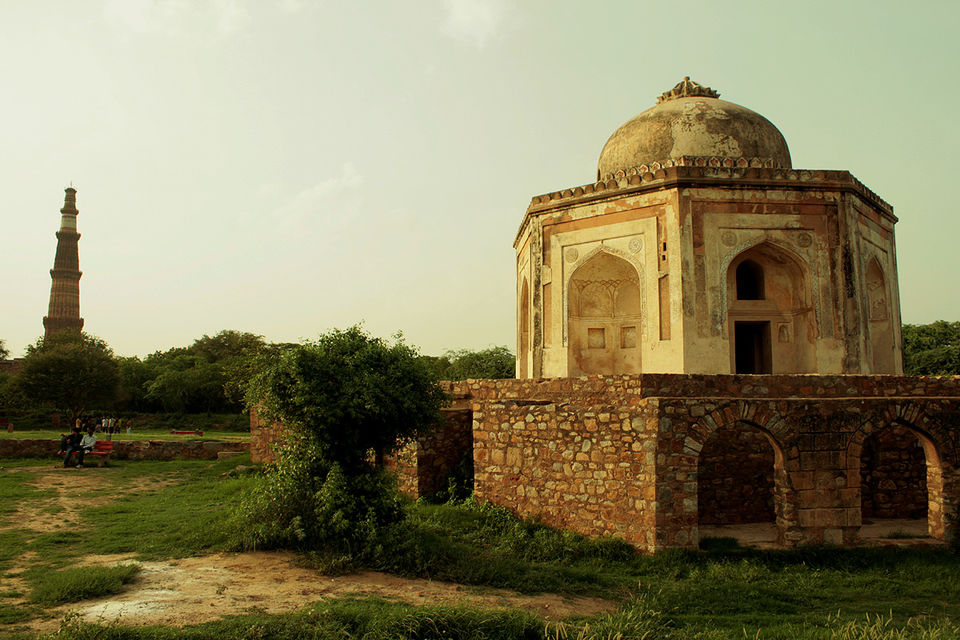 Photo of 8 Not So Famous Yet Beautiful Historical Places Of Delhi Which Even Most Of The Delhiites Don't know 8/9 by Kamakshi Pal