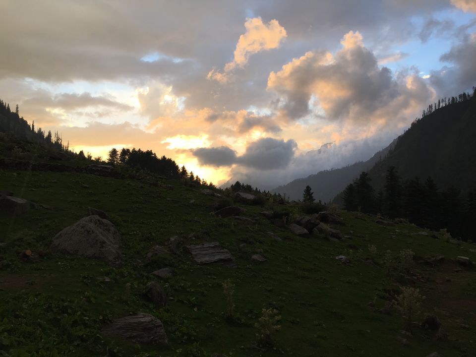 Photo of The hippie trippie trail to Kheer Ganga 4/4 by Himalayan Drifters