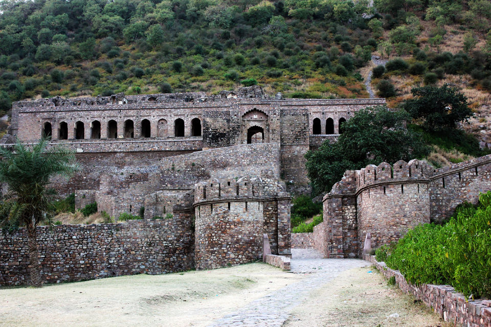 Photo of Bhangarh Fort Story: Mystery Of The Most "Haunted" Place In India 2/5 by Tripoto