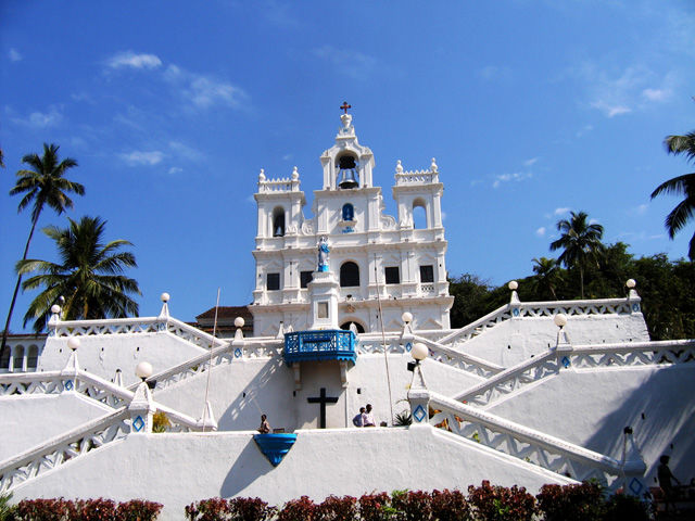 Photo of In Goa, with parents! 8/14 by Vartika Chaudhary