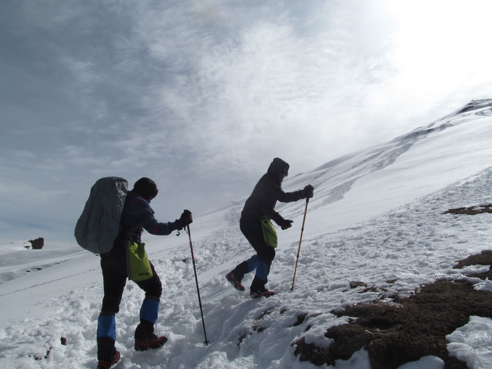 Photo of Exploring the Himalayas - Deoriatal Chandrashila Trek 57/63 by Sahil Raut