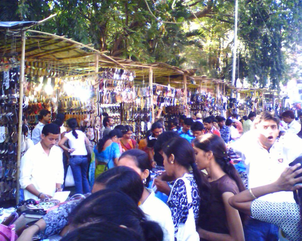 5 Best Flea Markets in Mumbai Tripoto