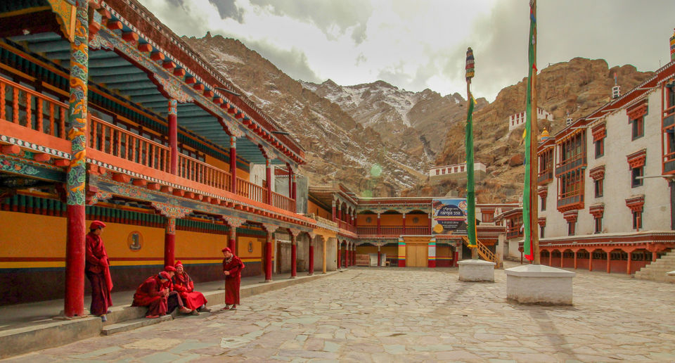 Photo of Ladakh - Of Deserts and Mountains 17/141 by Vikas Singh 