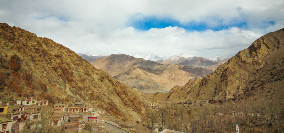 Photo of Ladakh - Of Deserts and Mountains 18/141 by Vikas Singh 
