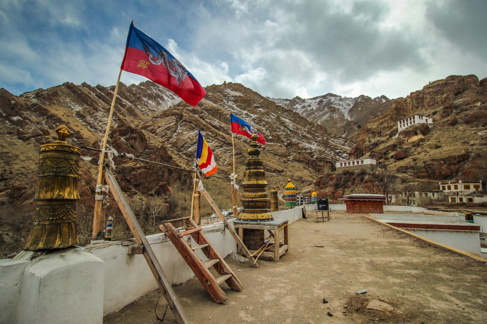 Photo of Ladakh - Of Deserts and Mountains 22/141 by Vikas Singh 