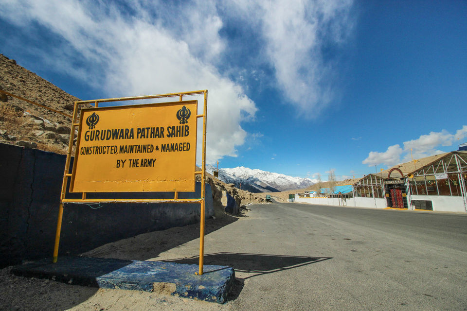 Photo of Ladakh - Of Deserts and Mountains 28/141 by Vikas Singh 