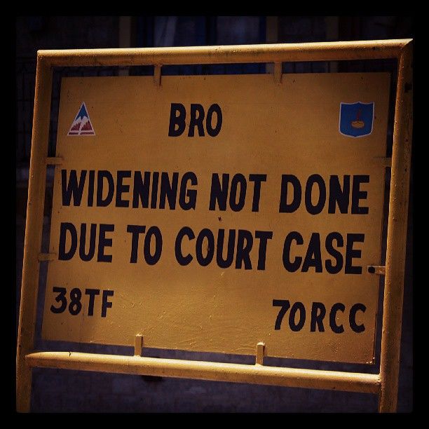Photo of These Hilarious Signs Prove That Indian Roads Are The Best 6/12 by Sumedha Bharpilania