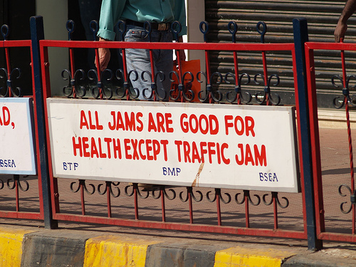 Photo of These Hilarious Signs Prove That Indian Roads Are The Best 8/12 by Sumedha Bharpilania