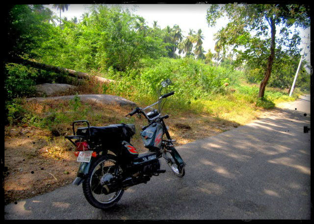 Photo of Hippie island- HAMPI 5/15 by Swathi Mudhunuri