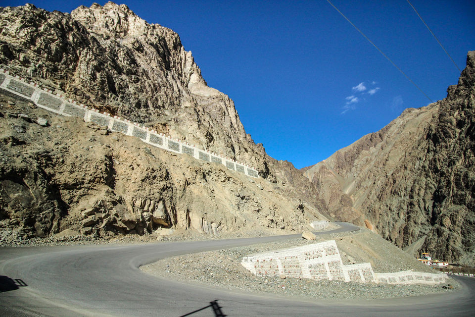 Photo of Ladakh - Of Deserts and Mountains 51/141 by Vikas Singh 