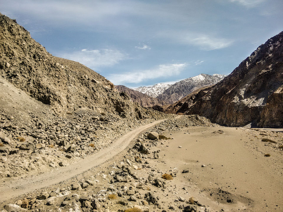 Photo of Ladakh - Of Deserts and Mountains 111/141 by Vikas Singh 
