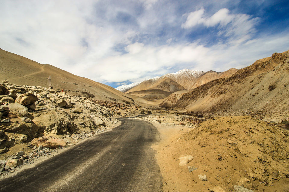 Photo of Ladakh - Of Deserts and Mountains 114/141 by Vikas Singh 
