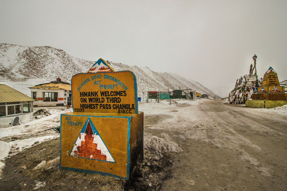 Photo of Ladakh - Of Deserts and Mountains 125/141 by Vikas Singh 