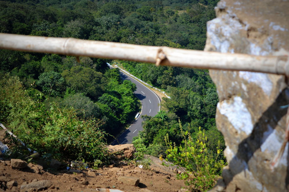 Photo of 2 bikes, 3 friends and some 40 hair pin bends! VALPARAI. 11/19 by Paras Mohamed