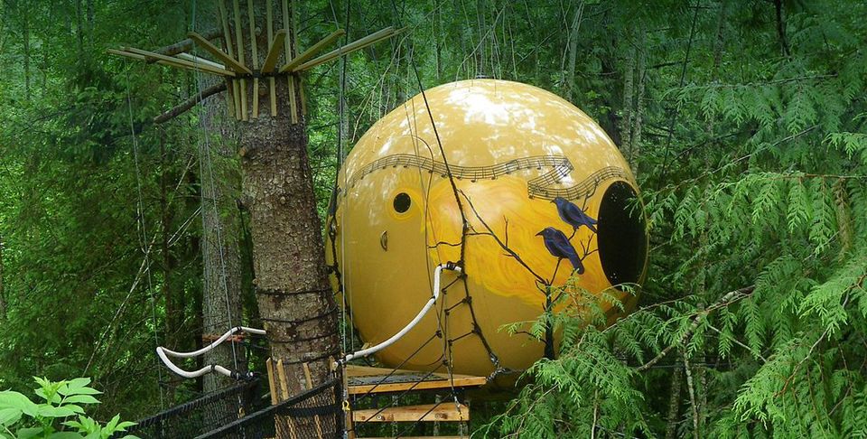 Photo of Five Incredibly Unorthodox Hotels Around the World 2/5 by Ateendriya Gupta