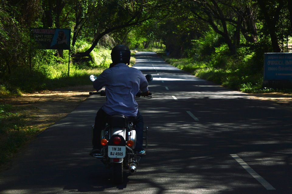 Photo of 2 bikes, 3 friends and some 40 hair pin bends! VALPARAI. 13/19 by Paras Mohamed