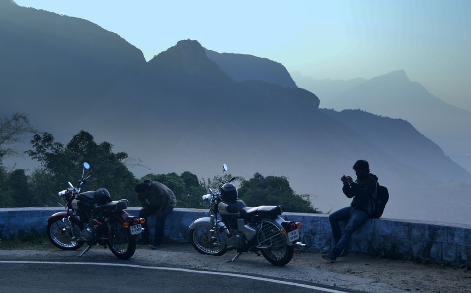 Photo of 2 bikes, 3 friends and some 40 hair pin bends! VALPARAI. 18/19 by Paras Mohamed
