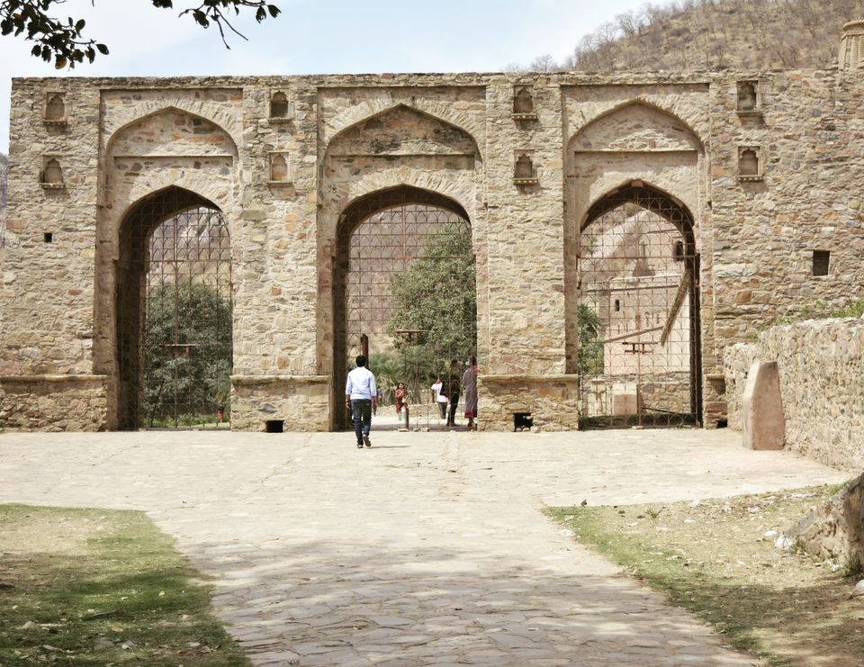 Photo of Bhangarh Fort: The Unsolved mystery 6/6 by PRATEEK AGARWAL