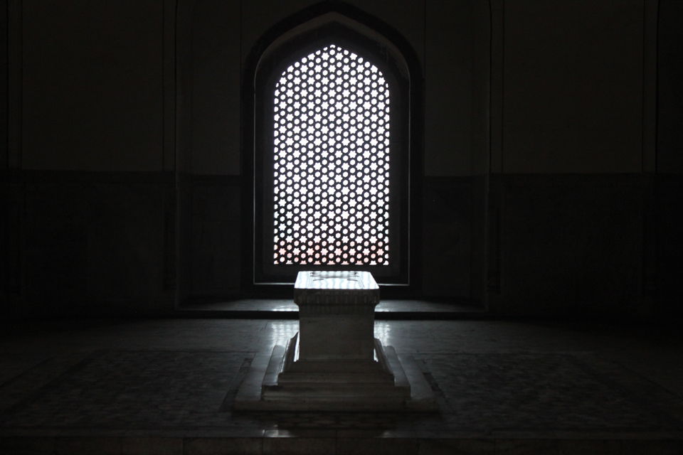Photo of Delhi A dash of history and modernity. 18/25 by Abhay Kumar