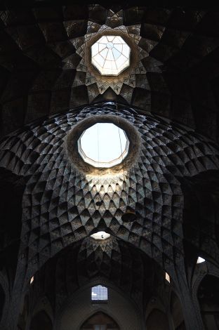 Photo of 30 days in Iran 4/13 by Catarina Piedade