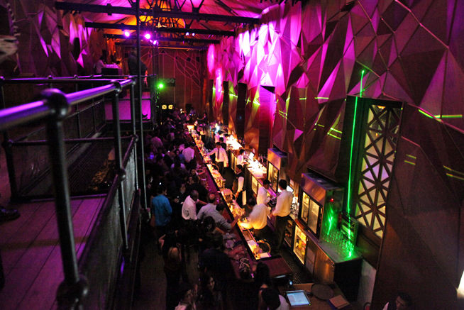 Photo of Pubs In Mumbai That Are A Tribute To Its Amazing Nightlife 6/10 by Avilasha Sarmah