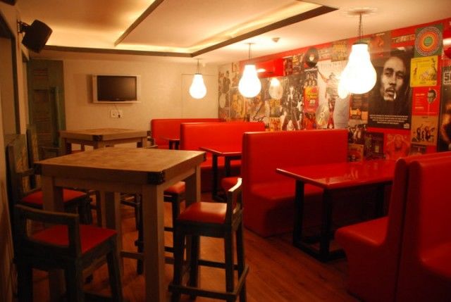 Photo of Pubs In Mumbai That Are A Tribute To Its Amazing Nightlife 8/10 by Avilasha Sarmah