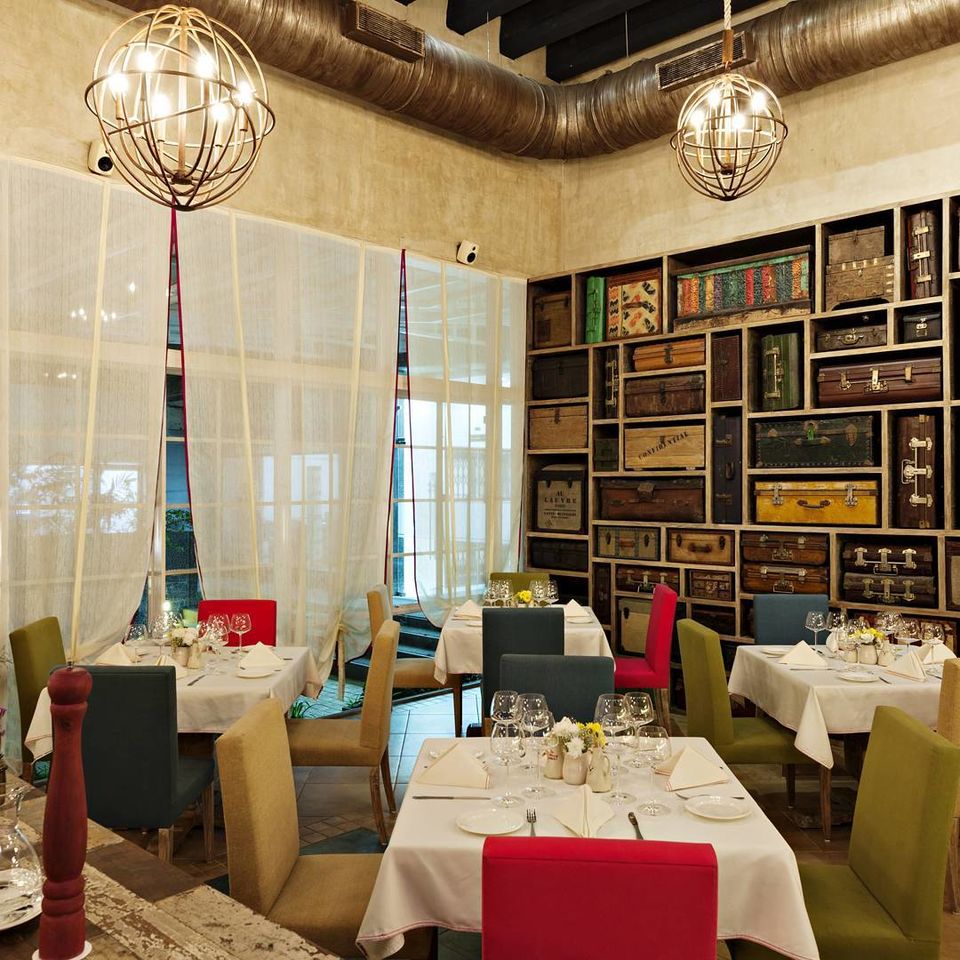 Photo of The 10 Best Restaurants In Mumbai To Celebrate Mother's Day 18/22 by Sumedha Bharpilania