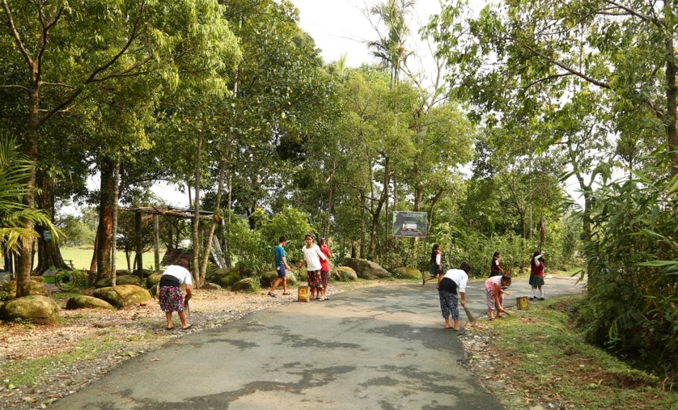 Photo of Mawlynnong: The Hidden Chapters of Meghalaya , some off route points. 22/31 by anila