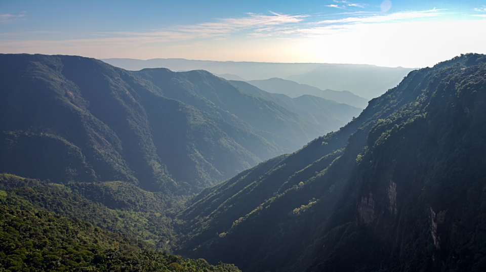 Photo of 10 Reasons Why You Need To Drop Everything And Travel To Meghalaya Now 3/10 by Gunjan Upreti