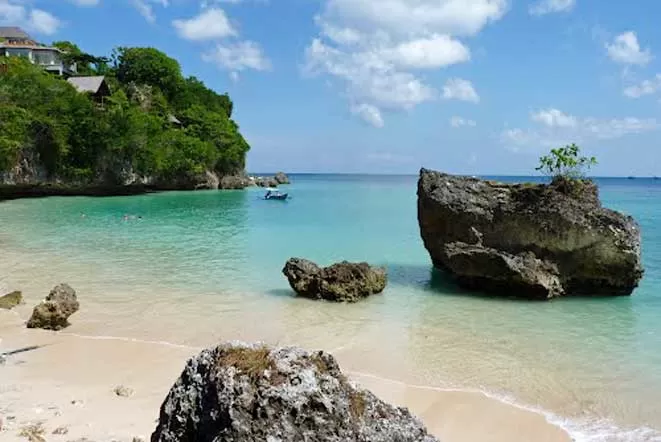 Photo of Padang Padang Beach, Pecatu, Badung Regency, Bali, Indonesia by Arland