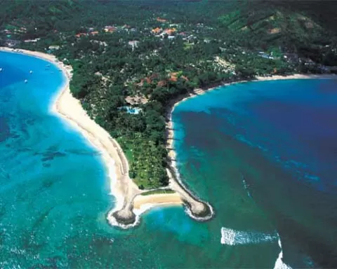 Photo of Senggigi Beach, Lombok, West Nusa Tenggara, Indonesia by Arland