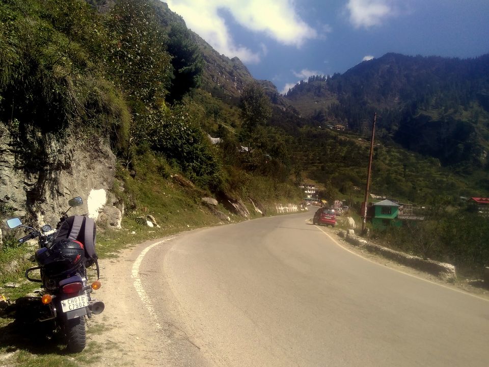Photo of Narkanda-Hatu: The Road I Must by Mohit Bhardwaj