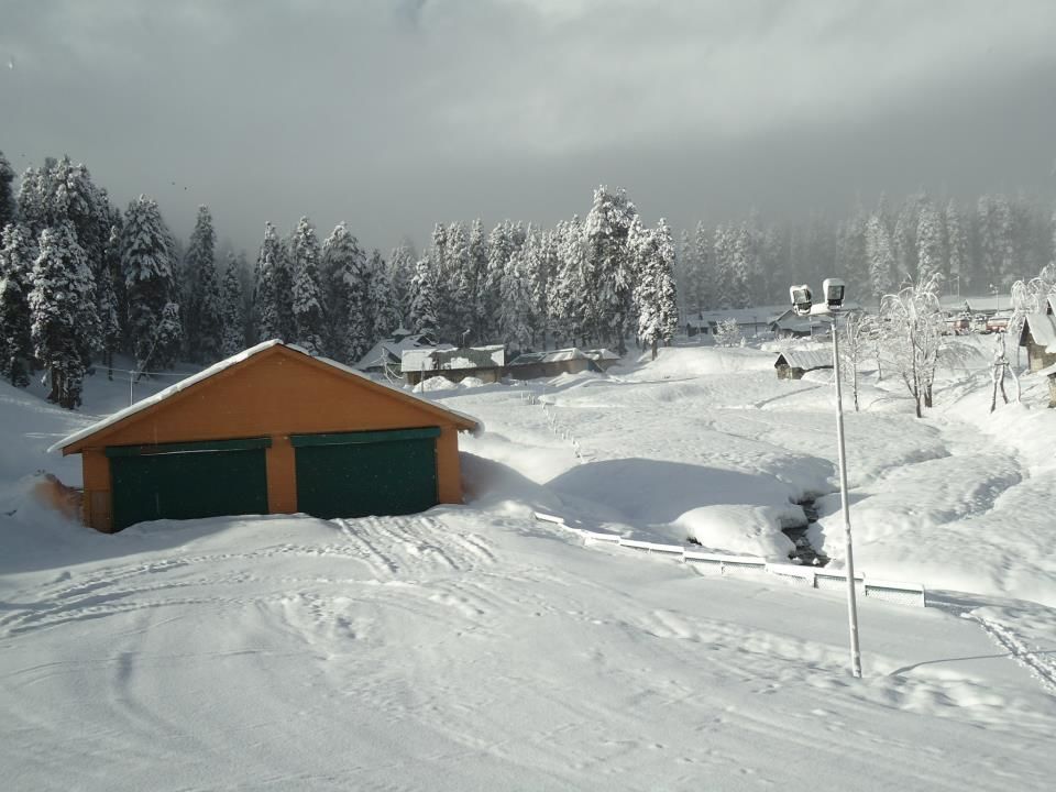 Photo of Indian Institute of Skiing & Mountaineering, Gulmarg by Gargi Vishnoi