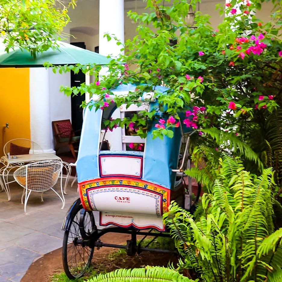 Photo of Cafe des Arts, Suffren Street, White Town, Puducherry, India by SAI MANOHAR CH