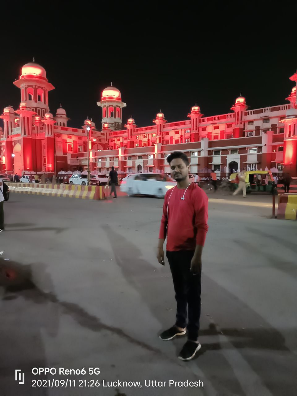 Photo of जानिए कौन से हैं देश के वो 5 स्टेशन जहां पर सबसे ज्यादा खाना खाते हैं रेल यात्री, जवाब सुन आप भी चौं by kapil kumar
