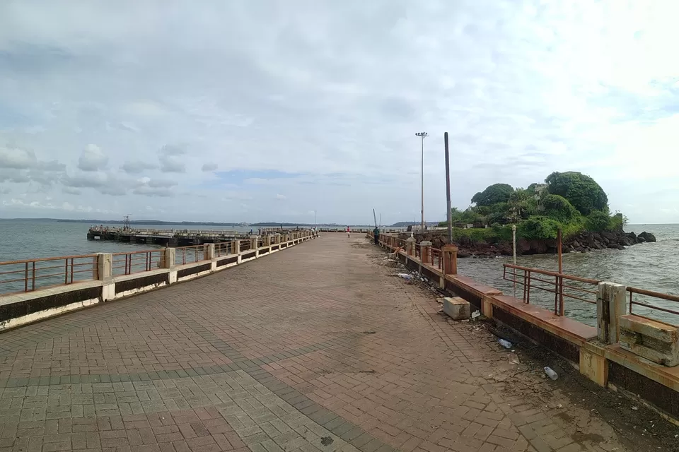 Photo of Dona Paula View Point, Dona Paula, India by Rishabh Vishnoi
